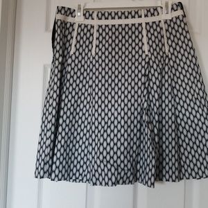 Gap stretch pleated skirt